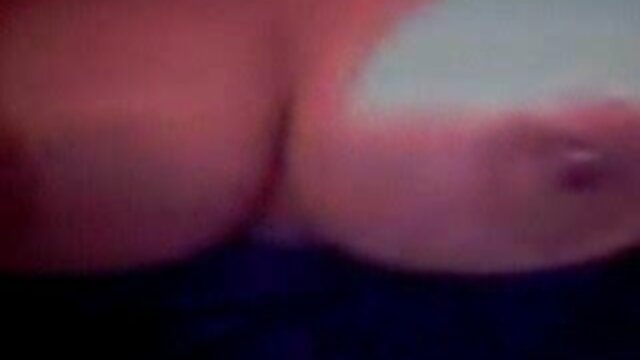 Pornografia sem registo  Insex-411 perfurado vídeo pornô de mulheres negras gordas (livestream, 3 de agosto de 2001)